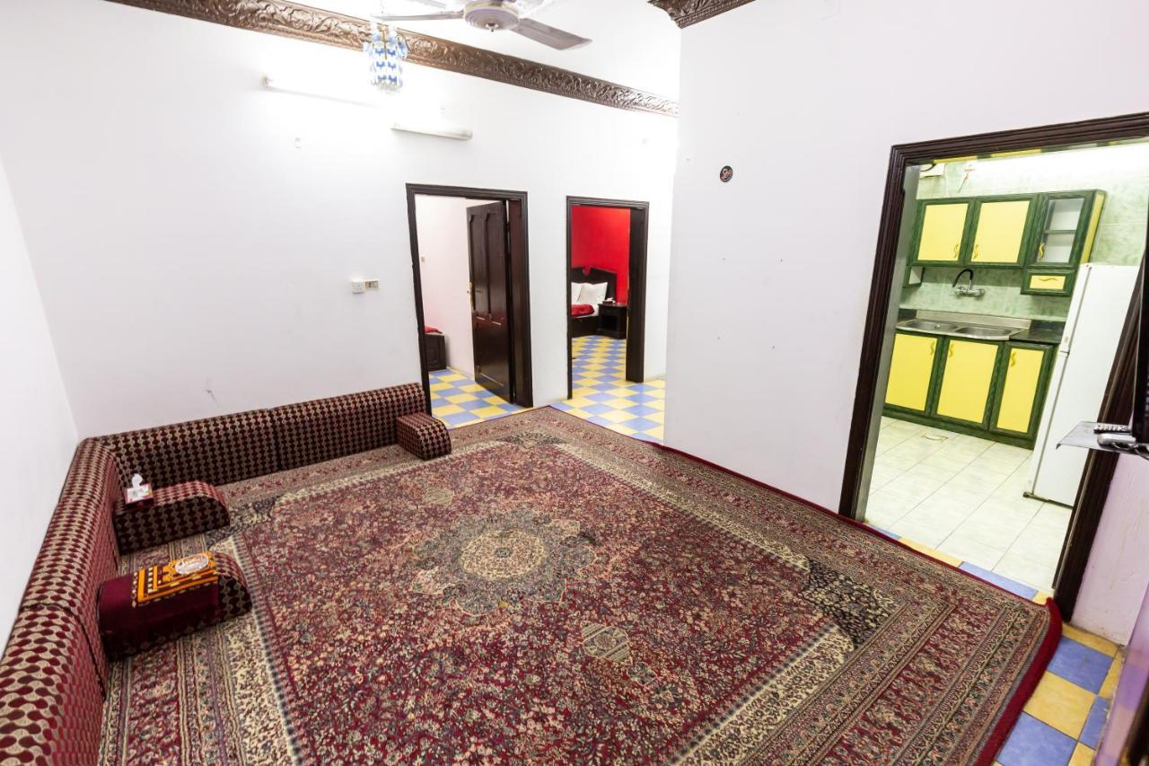 Al Eairy Furnished Apartments - Al Bahah 3 Екстериор снимка