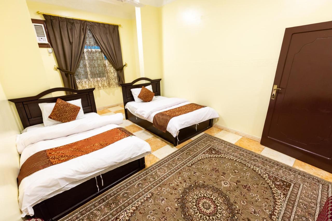 Al Eairy Furnished Apartments - Al Bahah 3 Екстериор снимка