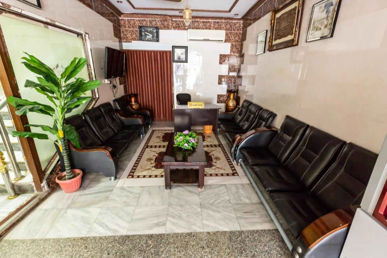 Al Eairy Furnished Apartments - Al Bahah 3 Екстериор снимка