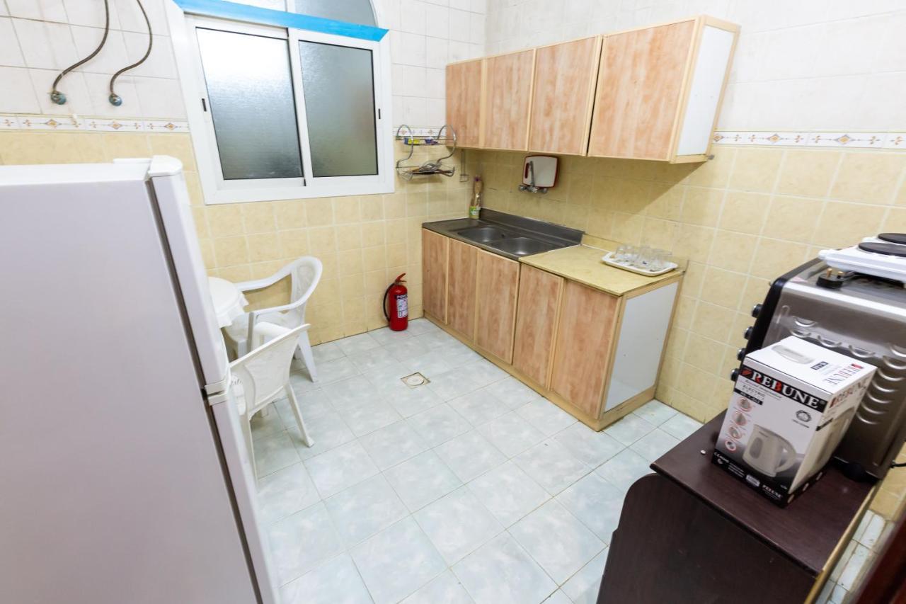 Al Eairy Furnished Apartments - Al Bahah 3 Екстериор снимка